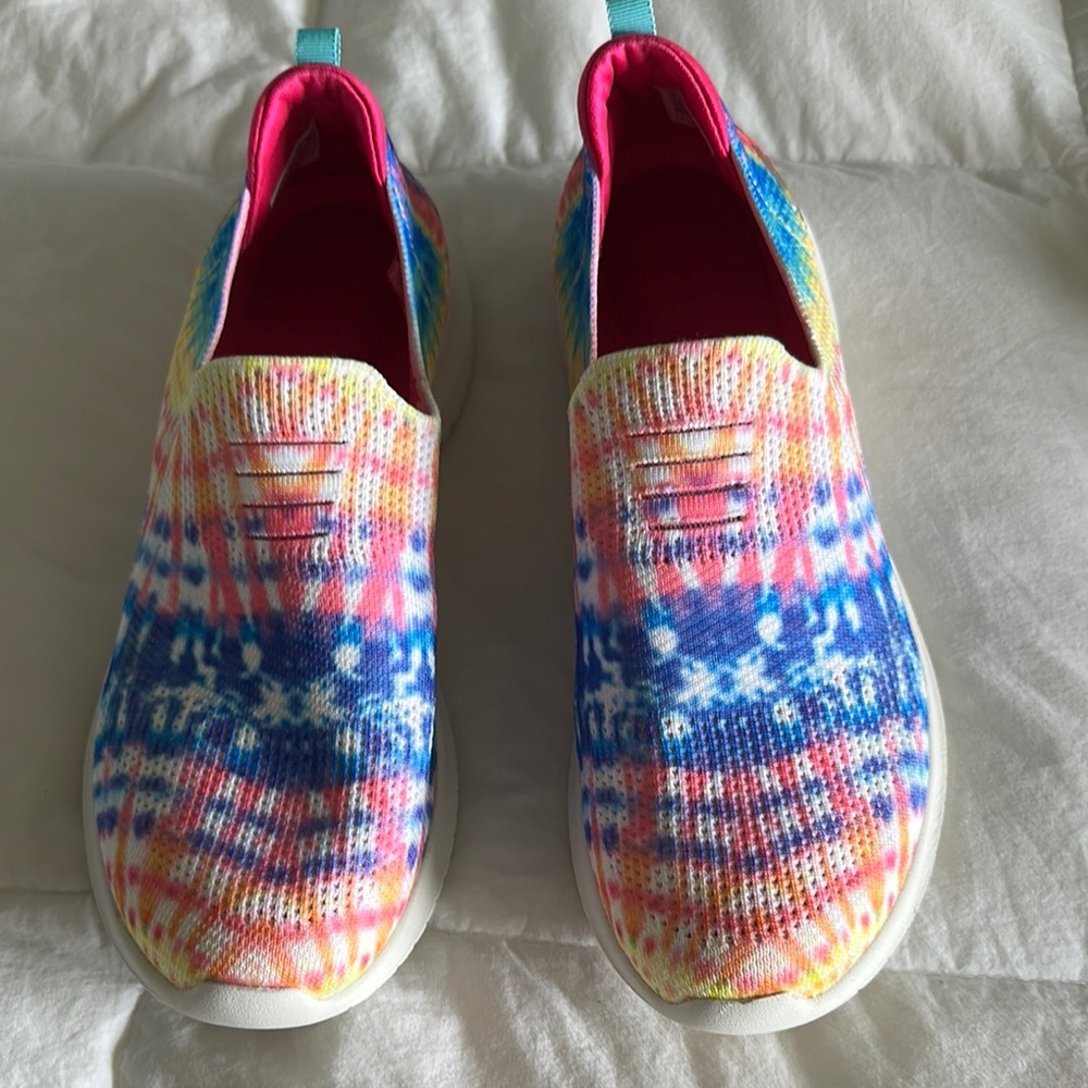 Skechers Multicolor Athletic Shoes